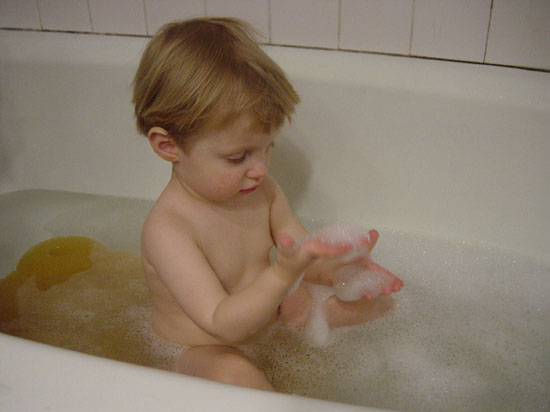 ea-01-29-tub-bubbles-hmm